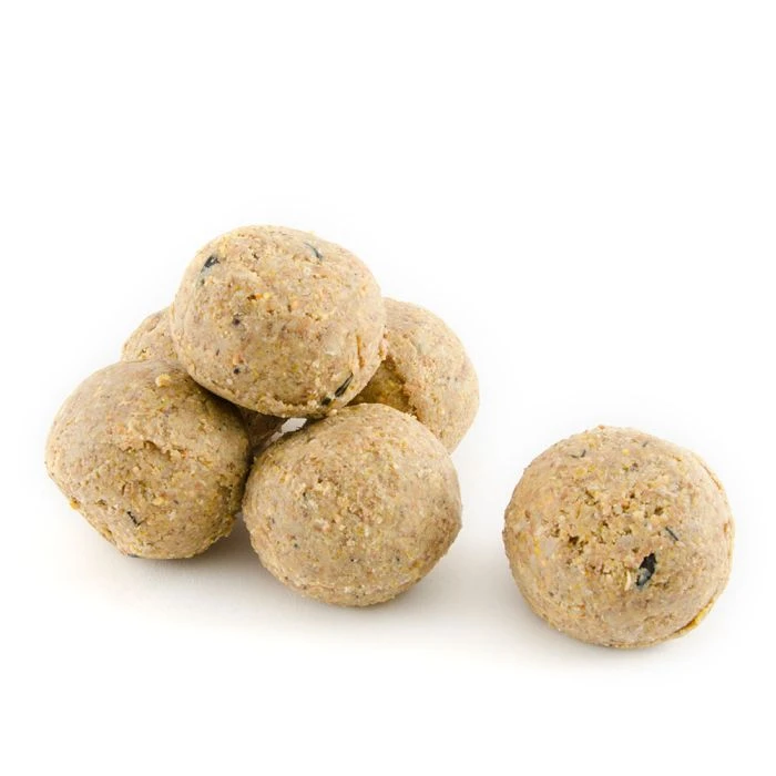 Fat Balls With Mealworms - 6 Pack 5 Fat Balls With Mealworms - 6 Pack - Image 3