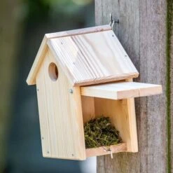 Build-Your-Own Nils 35mm Nest Box -Nature Home Sales 901240119 nils nest box sw low res 4820